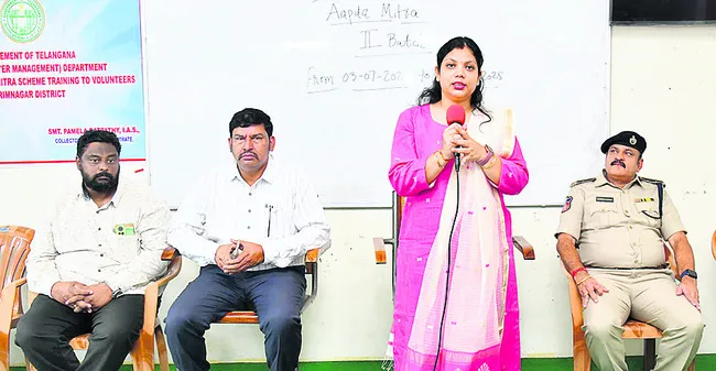 విపత్తులో ‘ఆపద మిత్ర’ ముందుండాలి