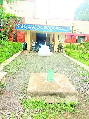 ఎంపీఎస్ఓల కొరత