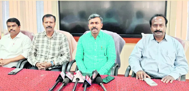 పాత పింఛన్ విధానం అమలు చేయాలి