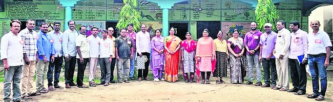 పదోన్నతులు, బదిలీలపై దృష్టి సారించాలి