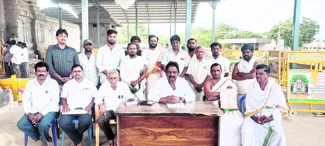 ఉరుకుందలో 25 నుంచి శ్రావణ ఉత్సవాలు