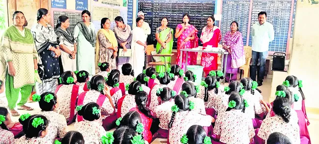 పెద్దమ్మతల్లికి  సువర్ణ పుష్పార్చన