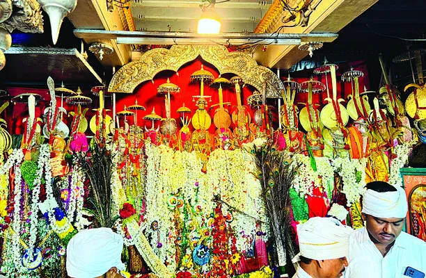 కనులపండువగా గూగూడు ఉత్సవాలు