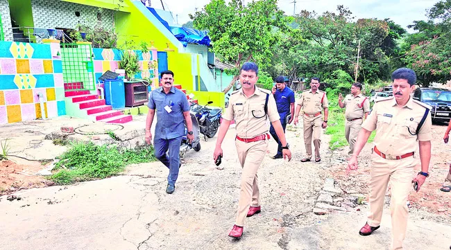 ఘనంగా
