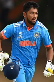 Musheer Khan Scored Yet Another Hundred And 6 Wicket Haul In England Tour1