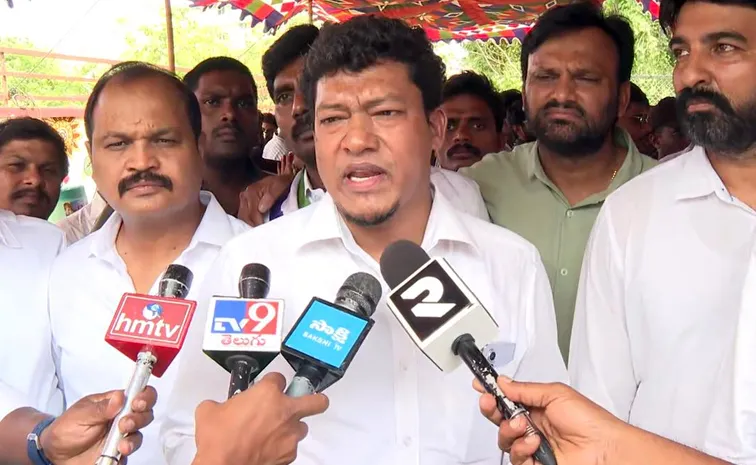 YSRCP Support Medical Students Protest At Dharna Chowk Vijayawada