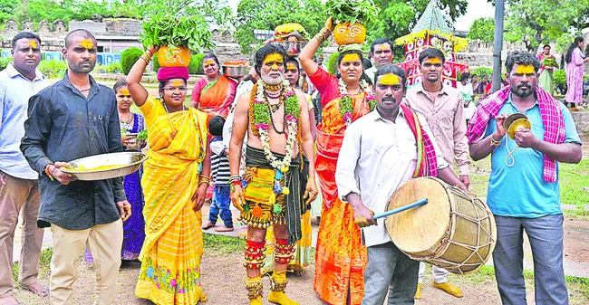 గోల్కొండ మురిపెం