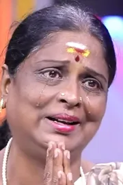 Actress Pakeezah Vasuki Breaks Down in Tears Over Her Personal Crisis11