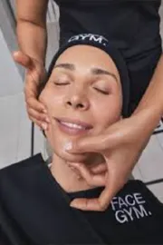 Reliance Retail strategic move into facial fitness by FaceGym1