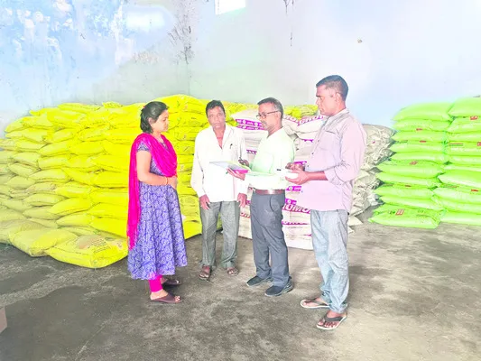 మోతాదు మేరకే ఎరువులు వాడాలి