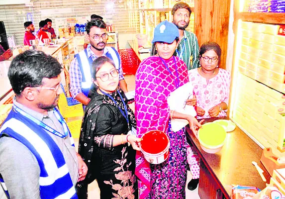 ఫుడ్ సేఫ్టీ టాస్క్ఫోర్స్ తనిఖీలు