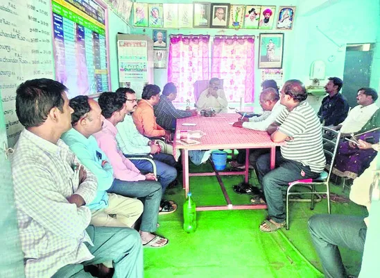 కళాశాలలో విద్యార్థుల సంఖ్య పెంచాలి