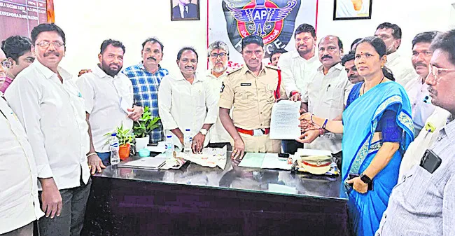 సీఎం చంద్రబాబు దళిత ద్రోహి