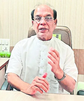 వైద్య విద్యార్థులపై పోలీసుల తీరు దారుణం