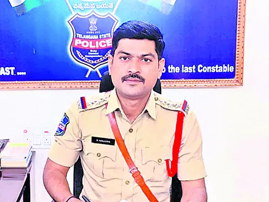 ఇందిరమ్మ ఇళ్ల నిర్మాణానికే ఇసుక
