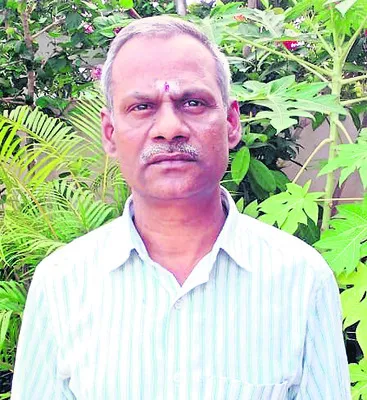 తొలి పండుగ..