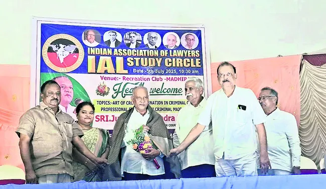 సూత్రాలను చట్టాలు ఉల్లంఘిస్తే సమీక్ష తప్పనిసరి