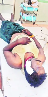 ఆగి ఉన్న ట్రాక్టర్‌ను ఢీకొని వ్యక్తి మృతి