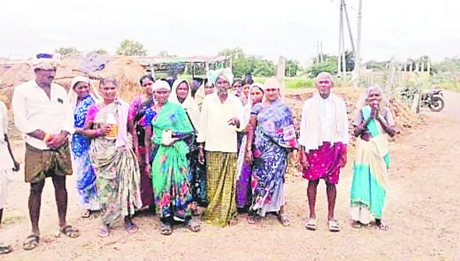 రైతుల మాట అబద్ధం.. కాదు పోలీసులదే తప్పు!