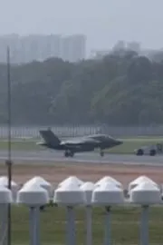 British F-35 Fighter Jet: Stranded At Kerala Airport For Weeks Being Towed8