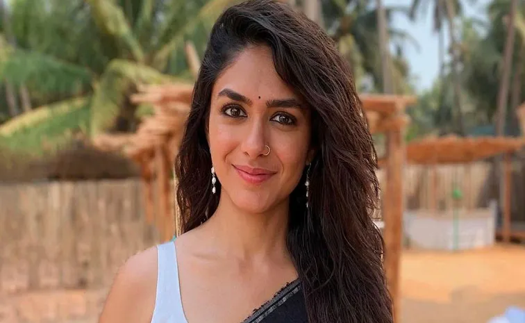 డిప్రెషన్‌లోకి వెళ్లిన మృణాల్‌.. చనిపోవాలనుకుందట!