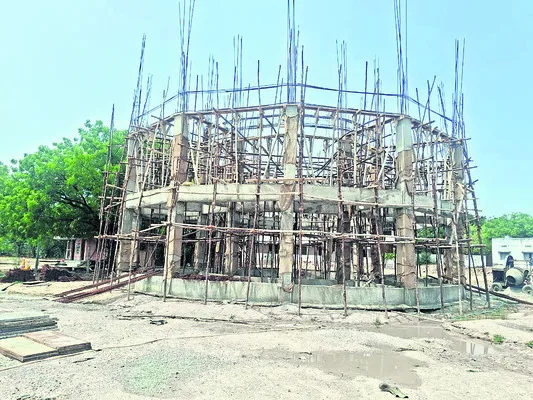 పైప్లైన్ పనులు మొదలే కాలేదు