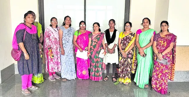 అందని