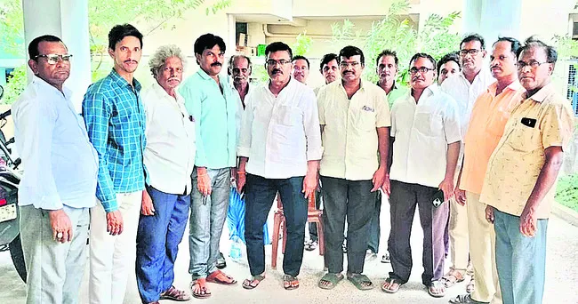 అగ్రిగోల్డ్ బాధితుల మొర ఆలకించండి