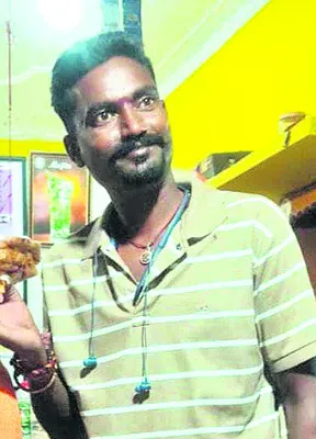 రోడ్డు ప్రమాదంలో ఒకరు మృతి