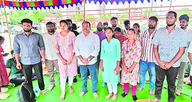 విదేశీ వైద్య విద్యార్థుల సమస్యను వారంలో పరిష్కరించాలి