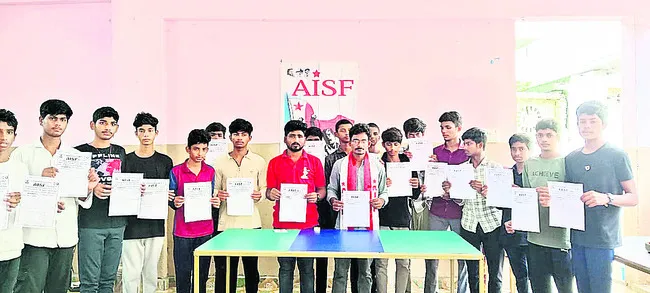 11న కలెక్టరేట్ వద్ద విద్యార్థుల మహాధర్నా