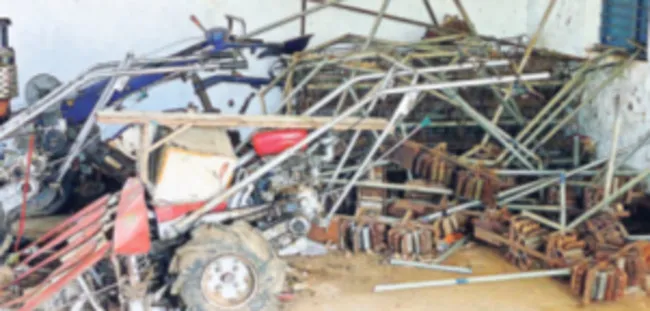 అమలు కాని గిరిజన పథకాలు! 