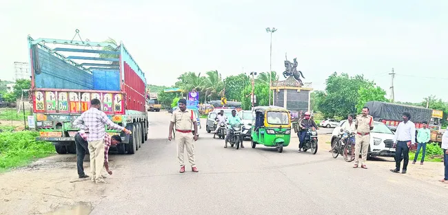 రోడ్డు ప్రమాదాల నివారణపై ప్రత్యేక దృష్టి