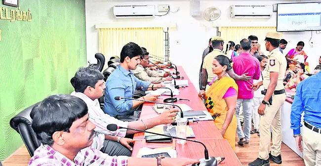 గ్రీవెన్స్‌డేలో 415 వినతులు