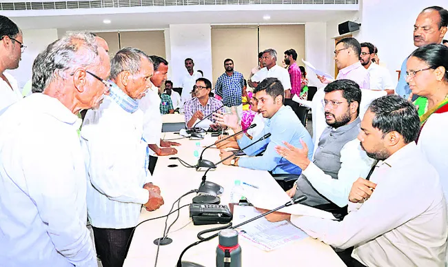 అవే సమస్యలు..తీరని వ్యథలు!