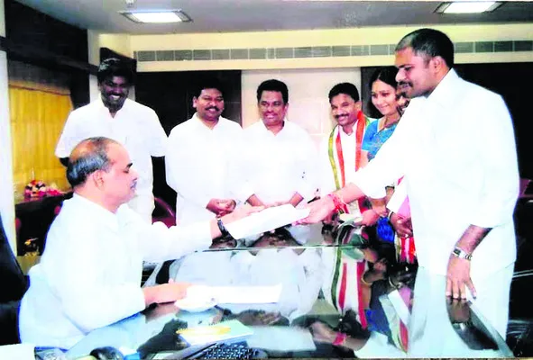 వైఎస్ పాలనలో ఏజెన్సీలో అభివృద్ధి పరుగులు