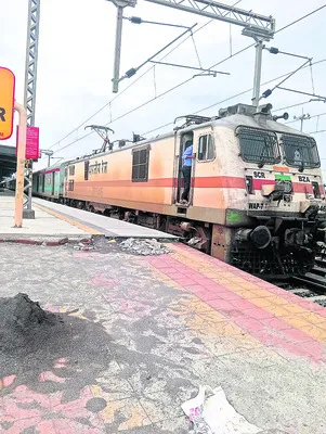 ప్రత్యేక రైలుకు స్పందన కరువు