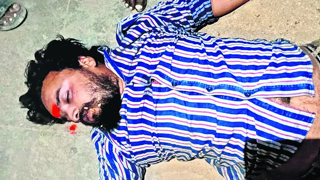 విద్యుత్‌ షాక్‌తో ఎలక్ట్రీషియన్‌ మృతి