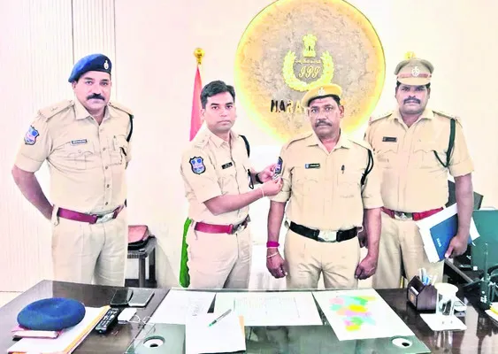 పదోన్నతితో మరింత బాధ్యత : ఎస్పీ