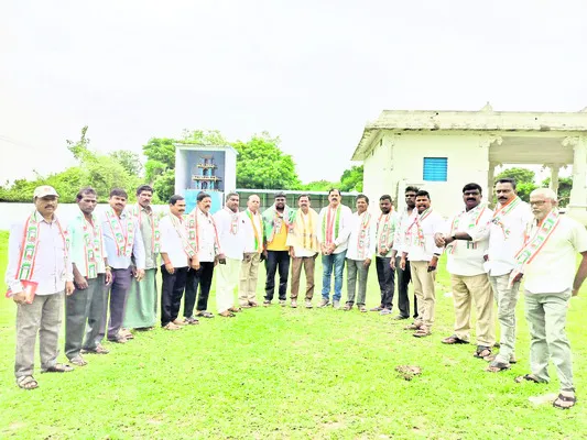 జక్రాన్పల్లి గ్రామ కాంగ్రెస్ శాఖ అధ్యక్షుడిగా లక్ష్మణ