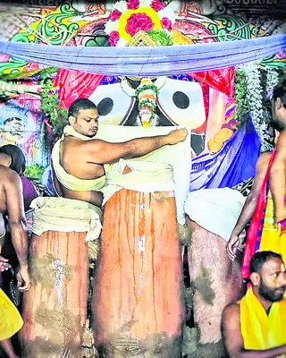 రెండు కొత్త రైళ్ల ఏర్పాటుకు కృషి