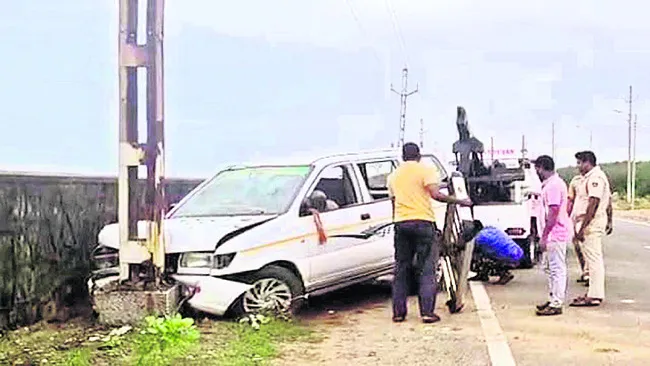 ప్రాణాలు వదిలి