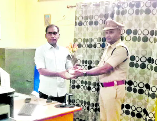 మధ్యవర్తుల ప్రమేయం లేకుండానే సేవలు 