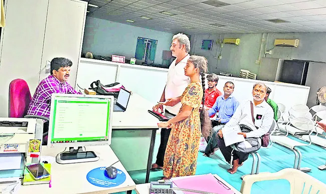 వందశాతం హాజరు