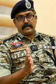 Bastar IG Sundarraj P Strong Warning To Moaist Top Leaders4