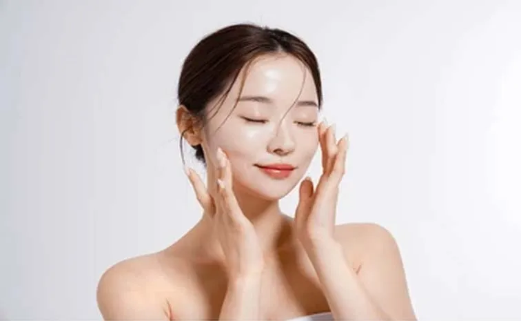 Beauty Tip: These Ways To Use Milk Cream For Face Whitening