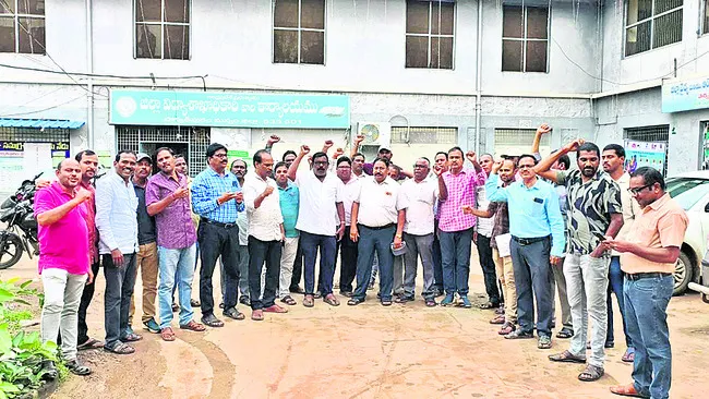ఇదేం