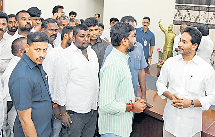 YS Jagan assures activists and leaders in Pulivendula
