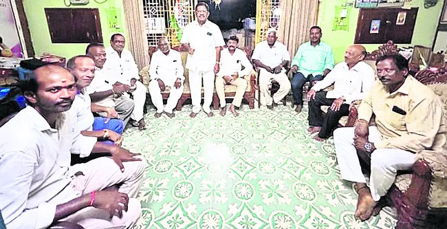 ఎన్టీఆర్ ఆస్పత్రి కార్మికుల తొలగింపునకు కూటమి కుట్ర