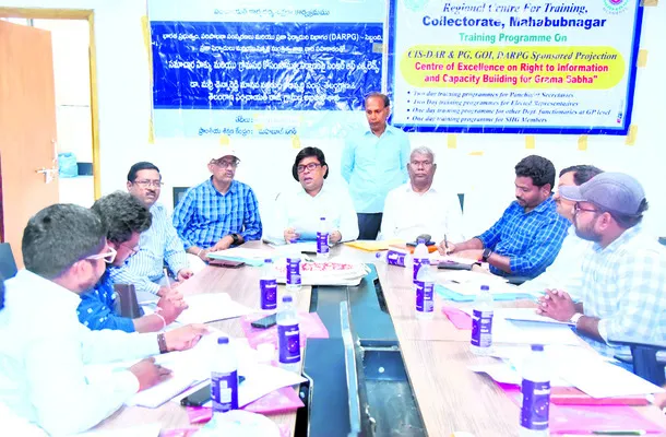 గ్రామాల అభివృద్ధిలో భాగస్వాములు కావాలి
